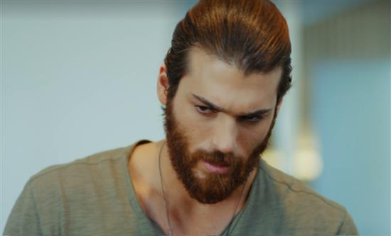 Can Yaman and Demet Ozdemir back on Canale 5 on Wednesday June 9